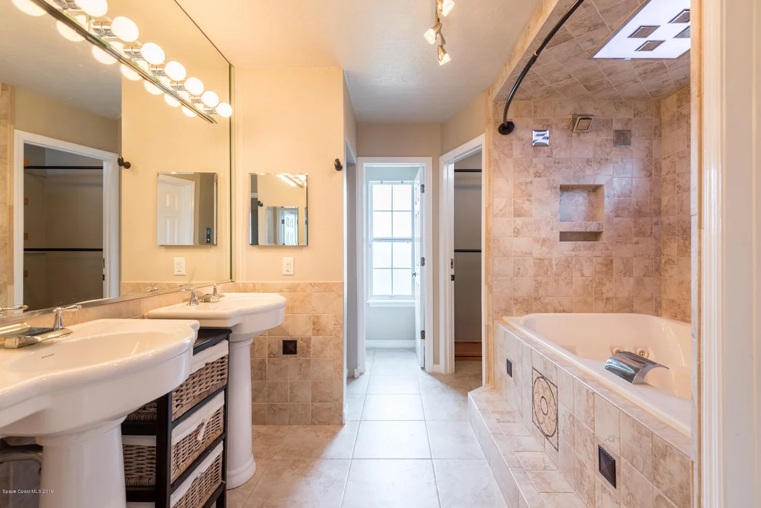 Photo of 2260 Mockingbird Lane