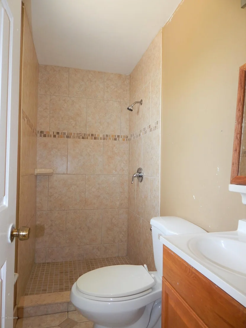 Photo of 1053 Myrtle Lane