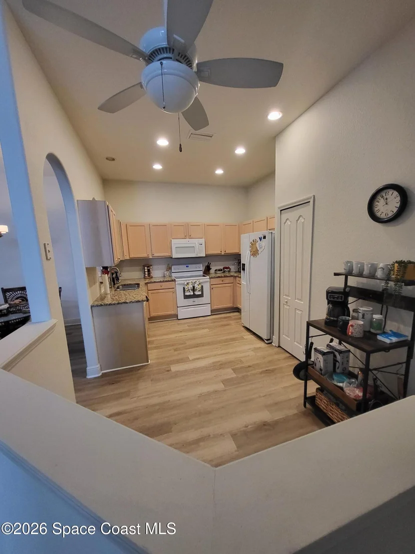 Photo of 1177 Eleuthera Drive NE