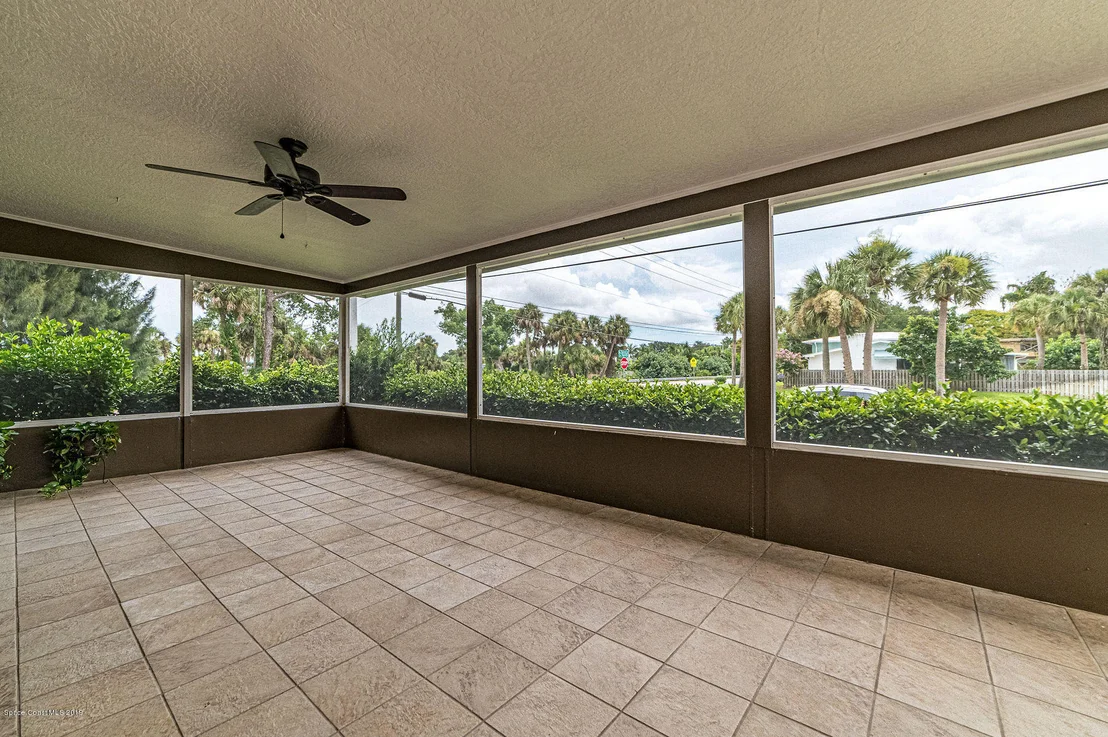 Photo of 601 Edgewood Drive