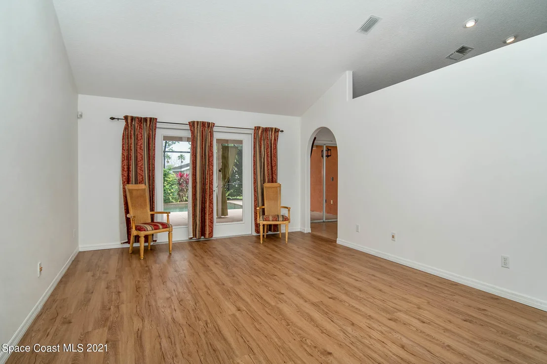 Photo of 790 Spring Oak Drive