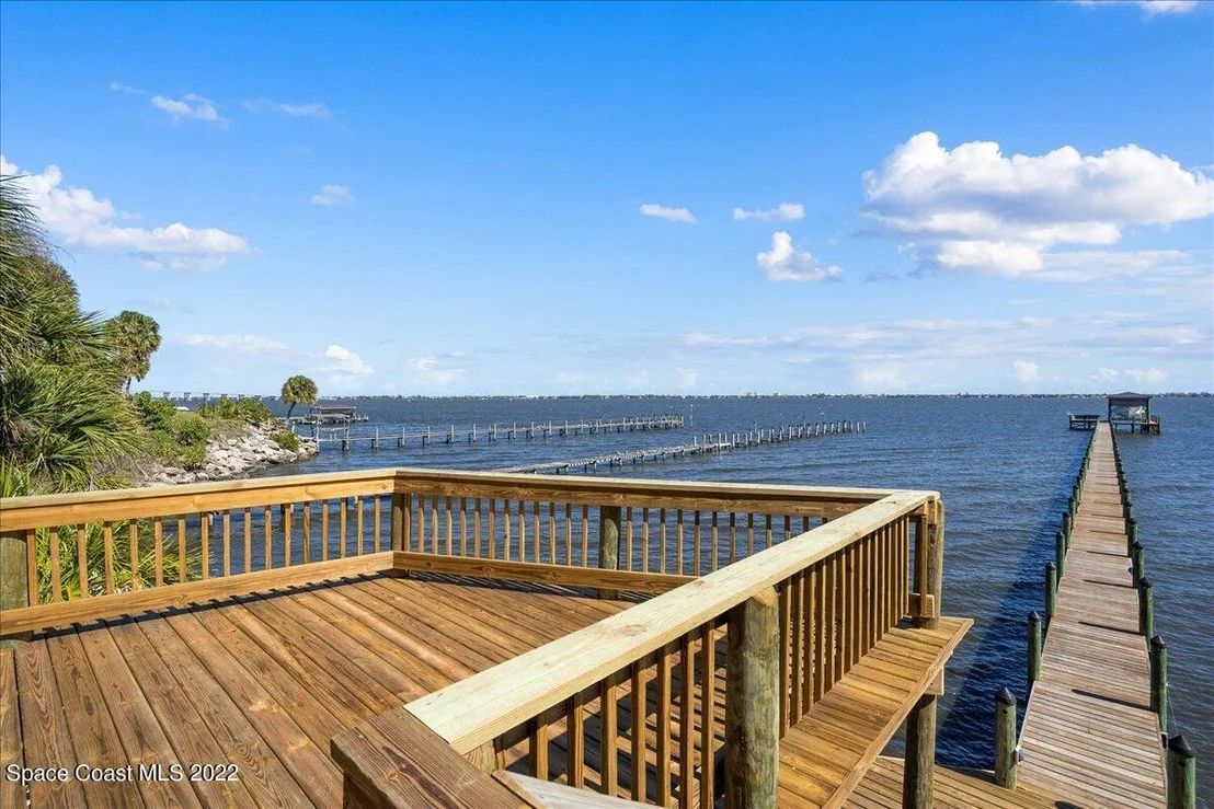 Photo of 671 Indian River Drive