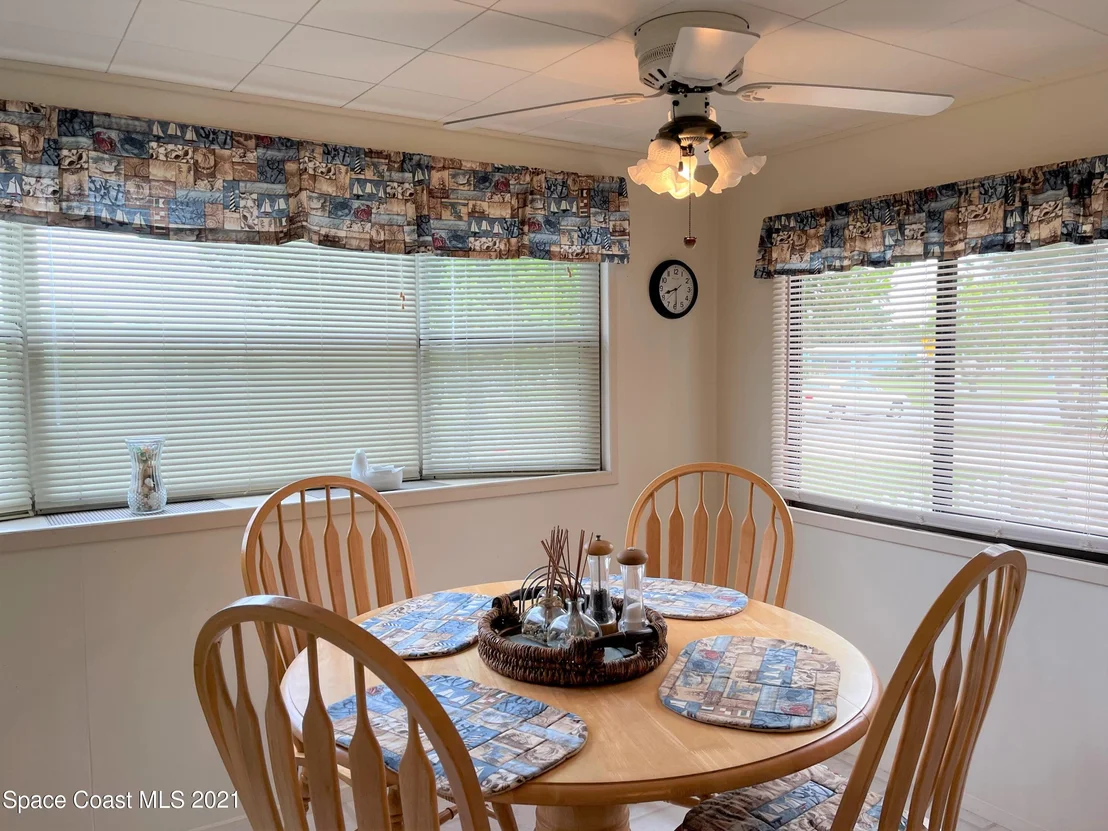 Photo of 735 Barefoot Boulevard