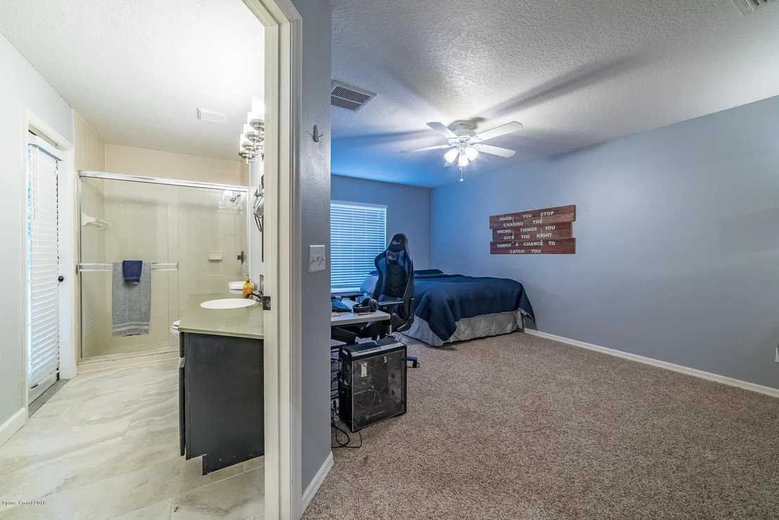 Photo of 2811 Englewood Drive