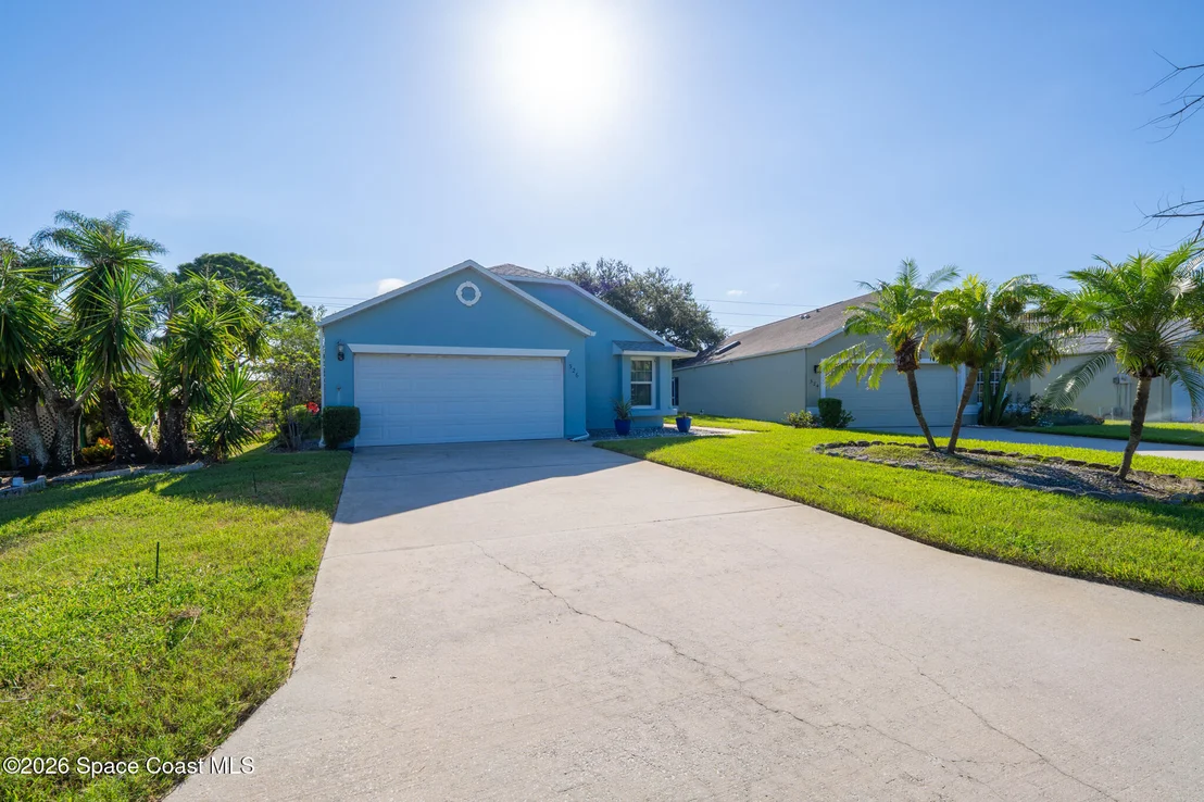 Photo of 326 Myrtlewood Road