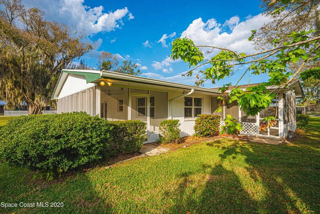 Photo of 1945 Trimble Road