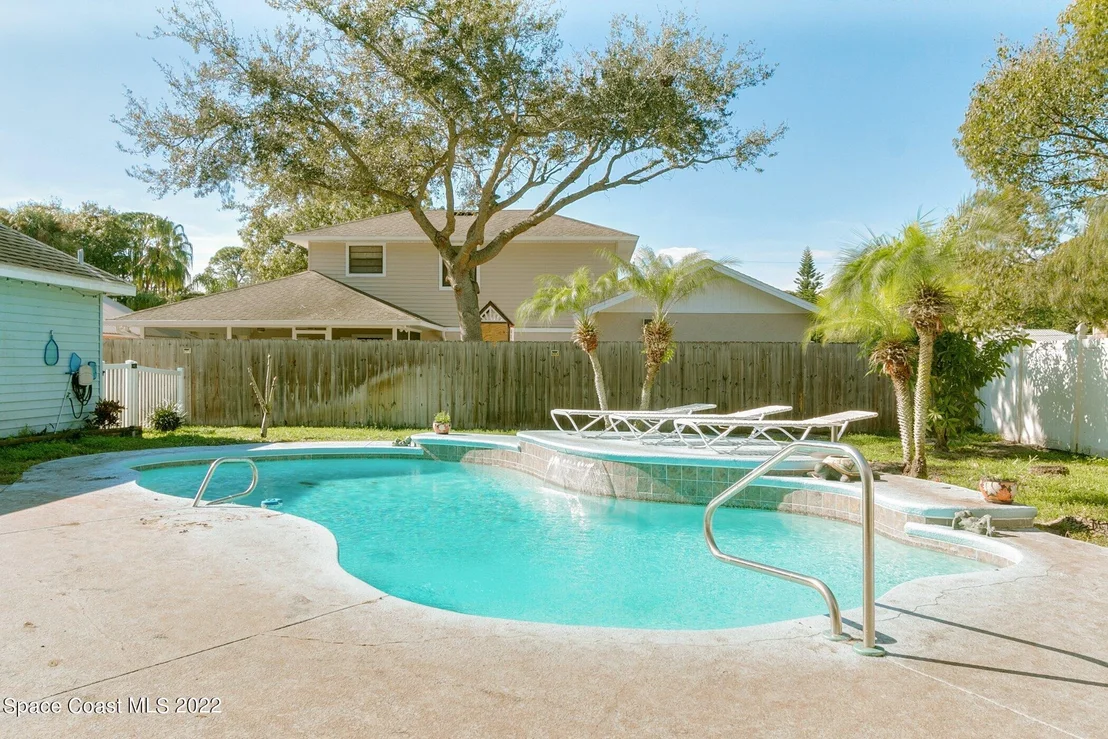 Photo of 6420 Abisco Road