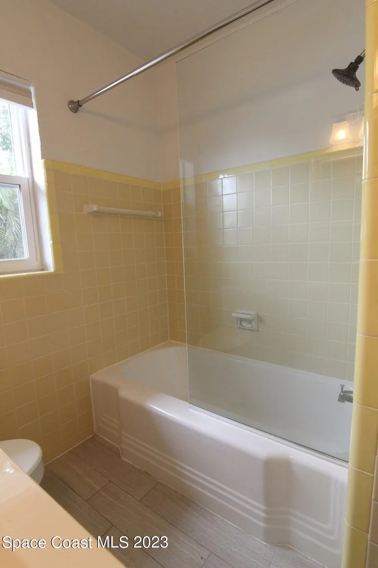 Photo of 485 Hillside Court