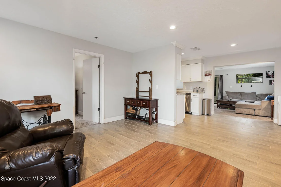 Photo of 1106 Basalona Drive