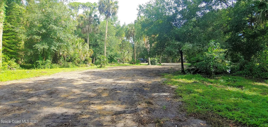 Photo of 5819 Crane Road