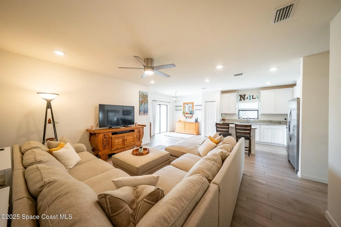 Photo of 289 Wiregrass Avenue