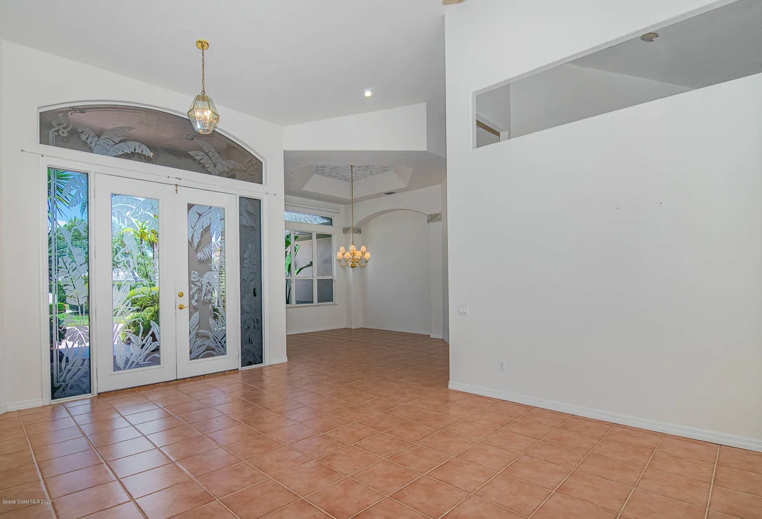 Photo of 923 Wildwood Drive