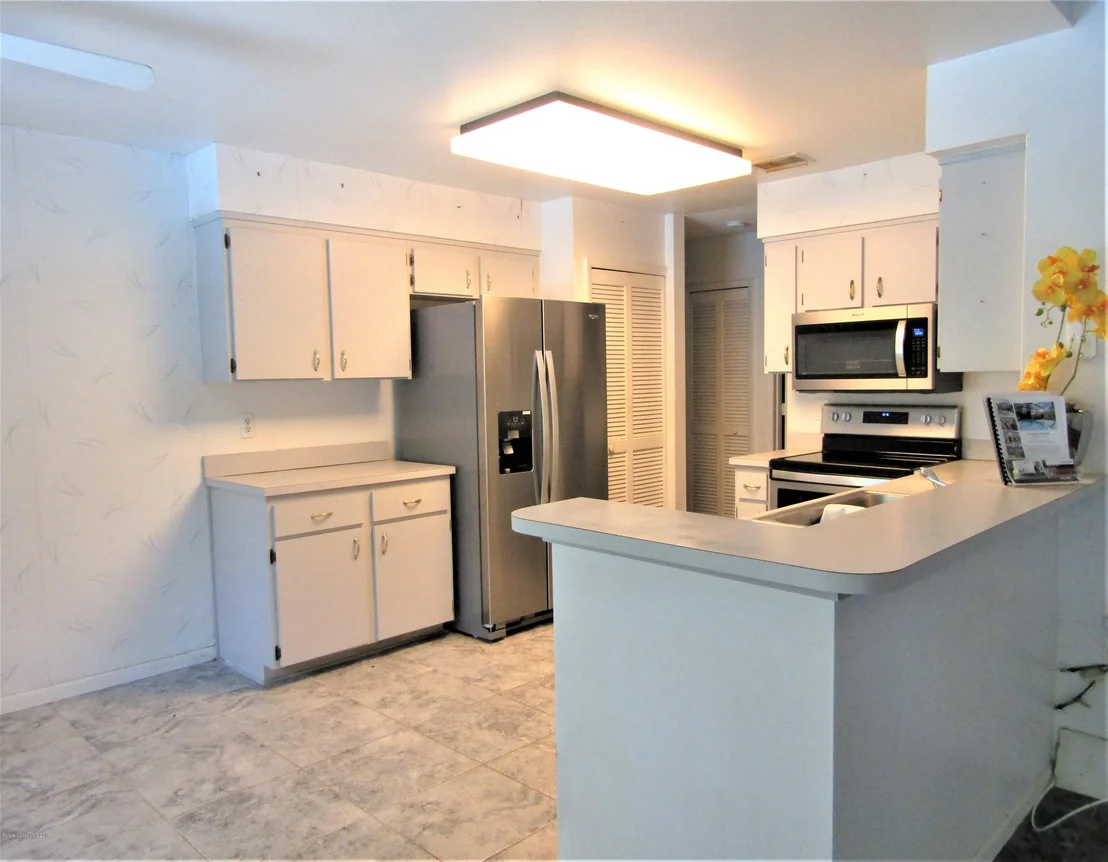 Photo of 854 Spirea Drive
