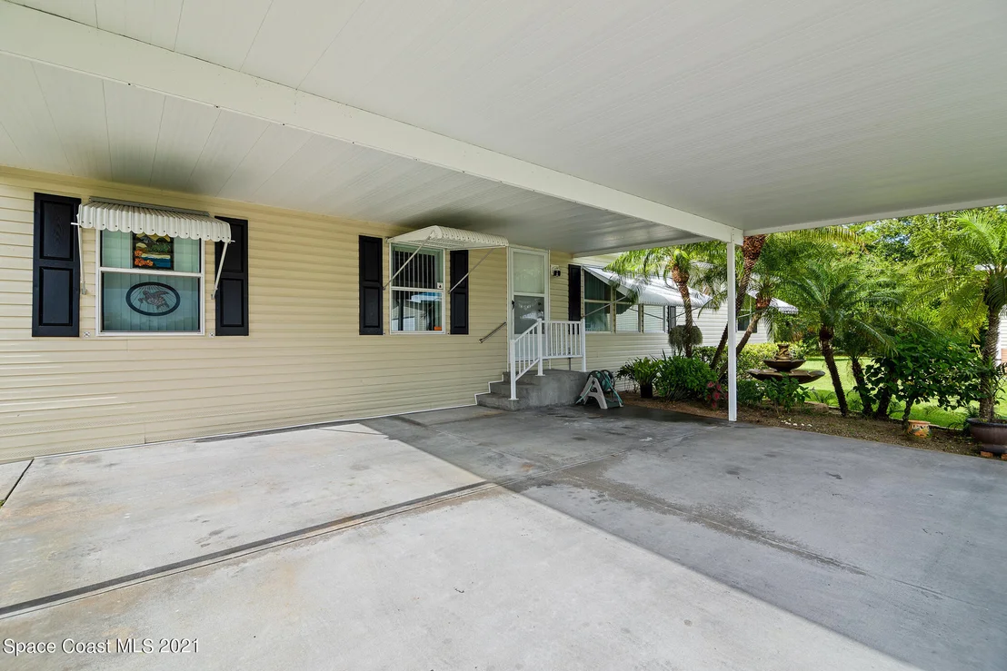 Photo of 245 Outer Drive