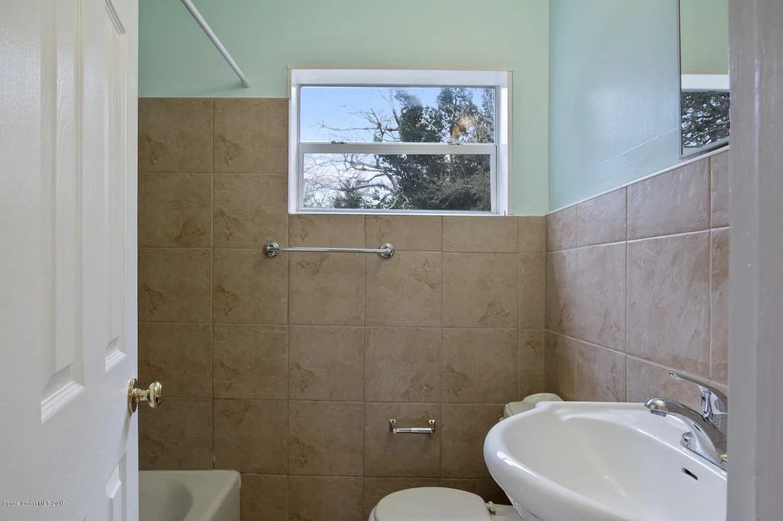 Photo of 105 Orchid Boulevard