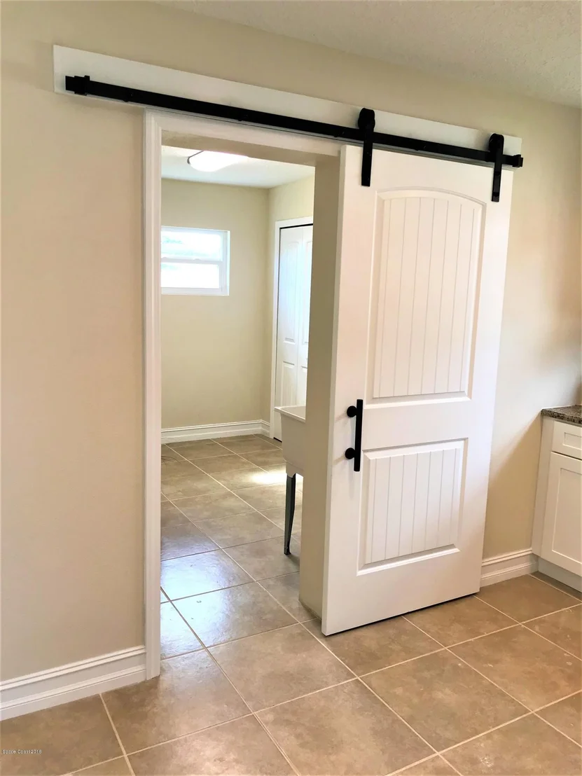 Photo of 1397 Stanley Lane