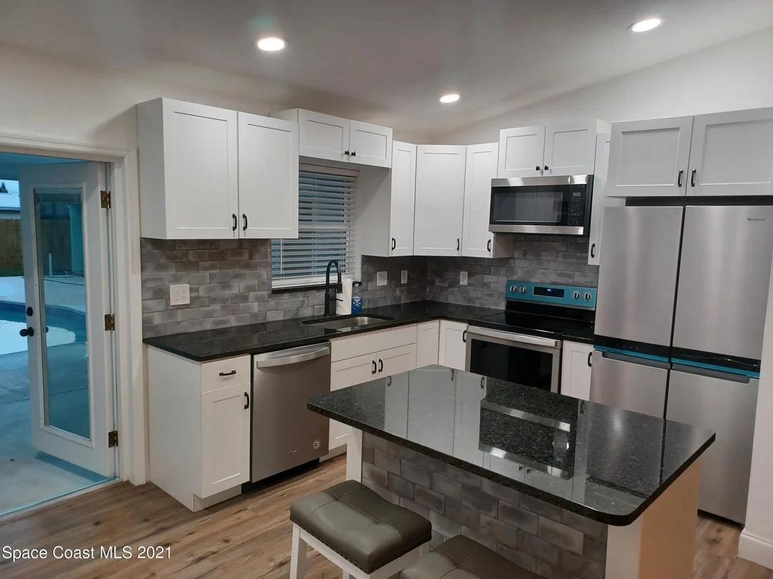 Photo of 661 Aloha Avenue
