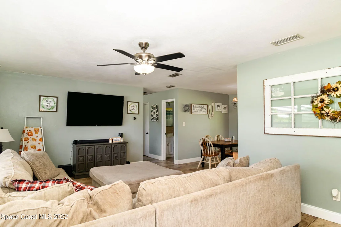 Photo of 1838 Pinewood Road