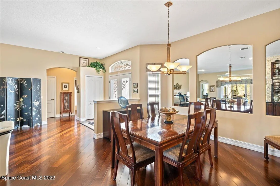 Photo of 937 Palm Brook Drive