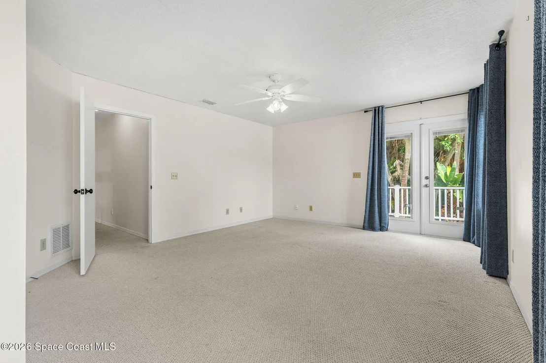 Photo of 220 Cardinal Drive