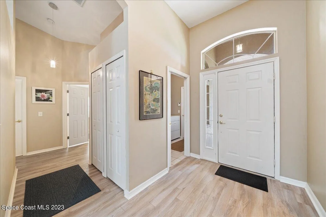 Photo of 7685 Candlewick Drive