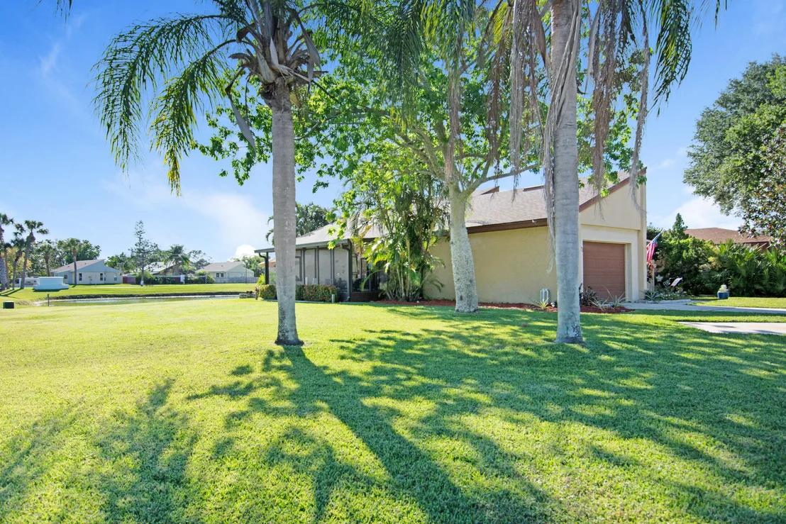 Photo of 200 Bayhead Drive