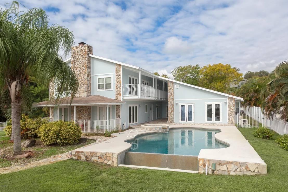 Photo of 3447 Indian River Drive N