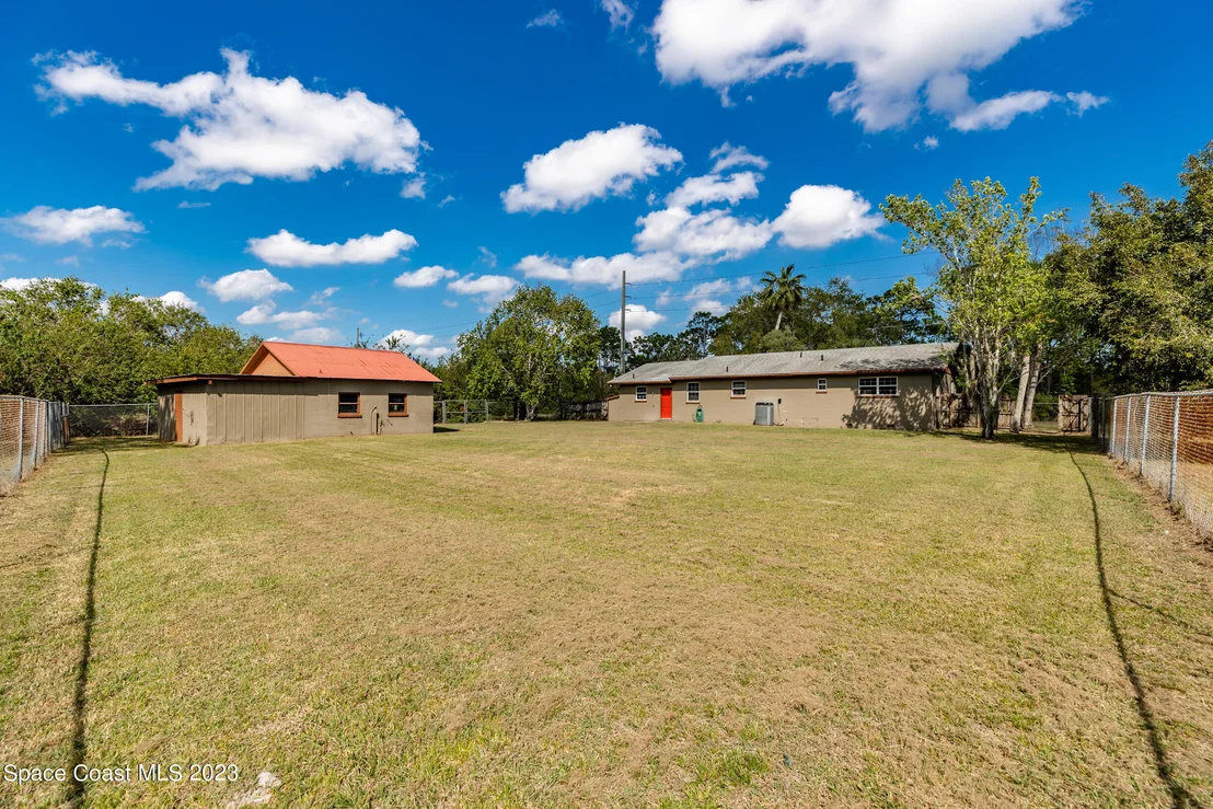Photo of 385 Hall Road