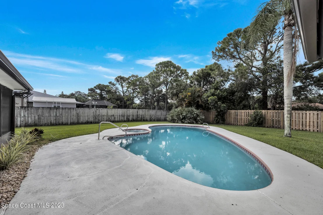 Photo of 3561 Monarch Street