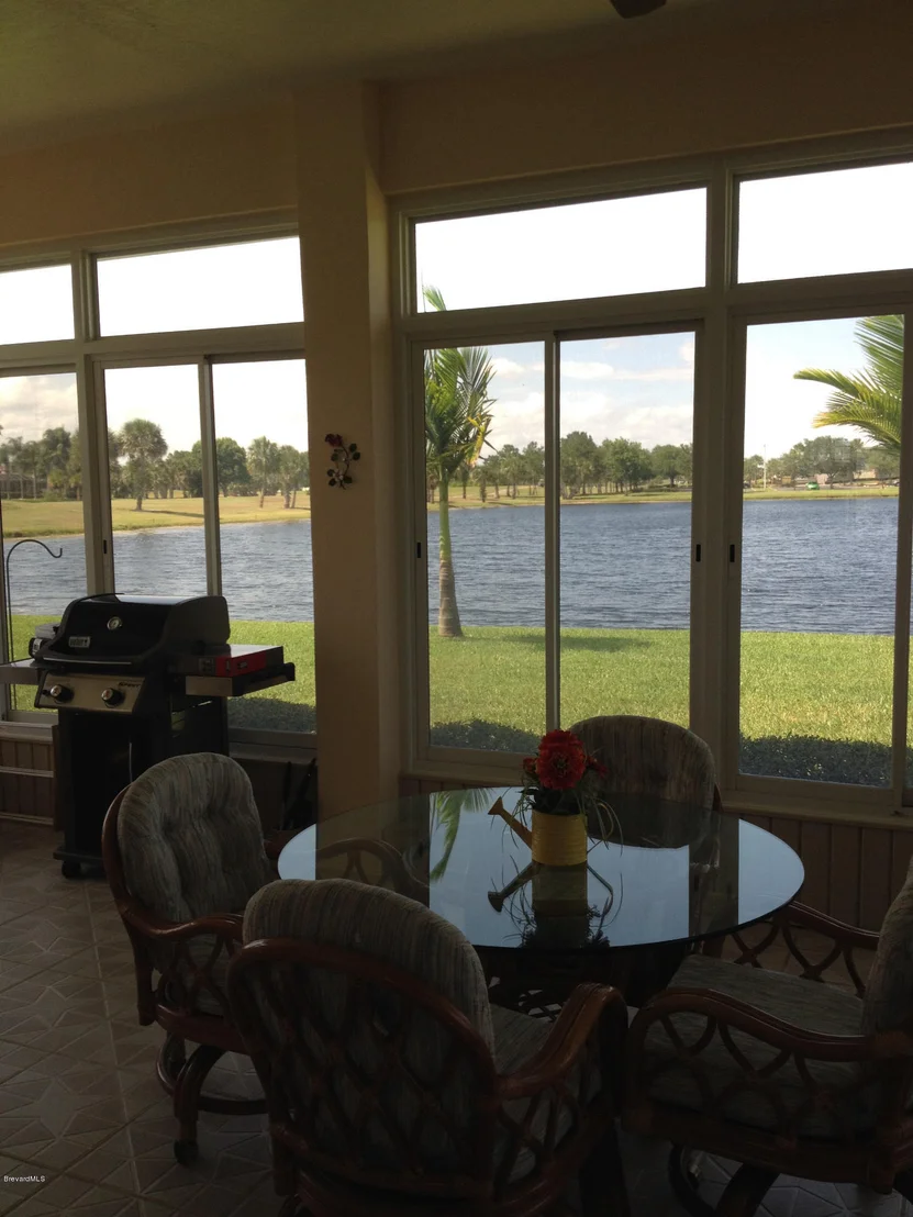 Photo of 2374 Golf Vista Boulevard
