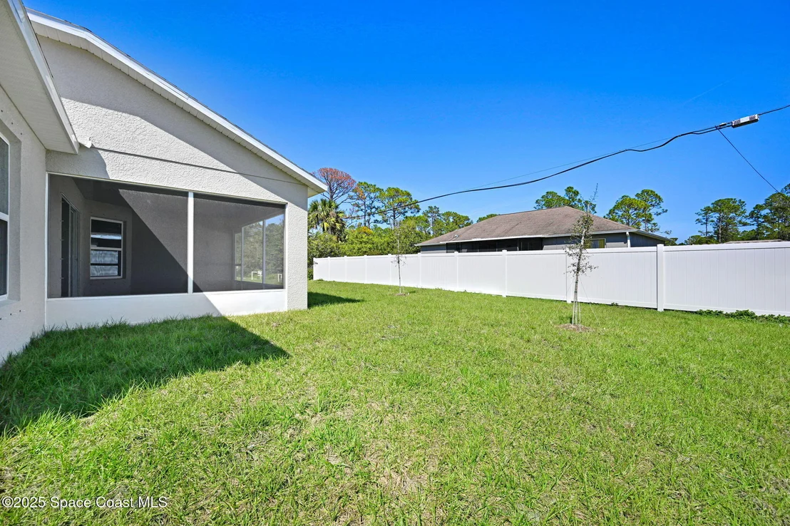 Photo of 1089 Savery Road