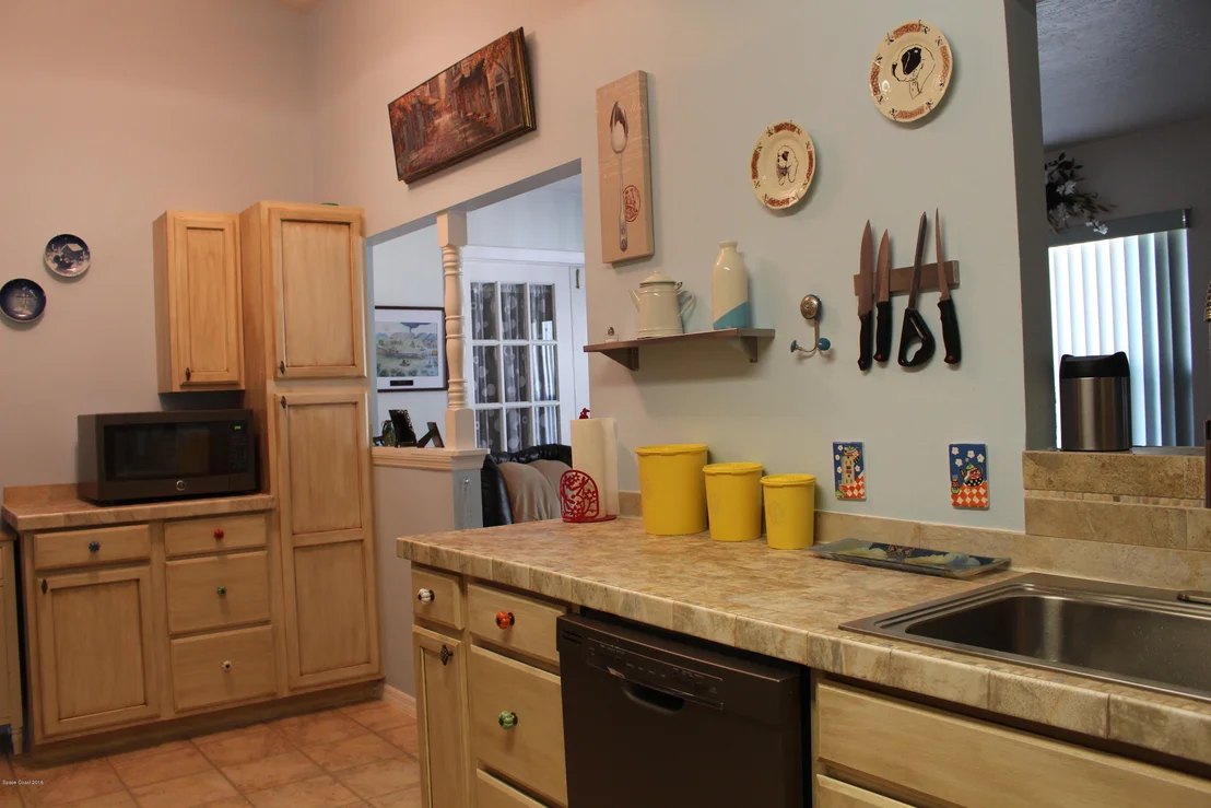 Photo of 1759 Pace Drive NW