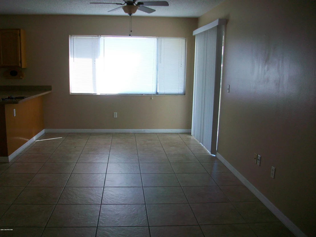 Photo of 1480 Carr Circle NE