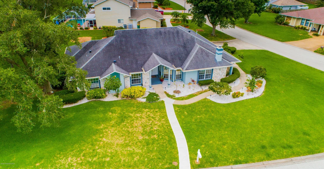 Photo of 548 Crystal Lake Drive