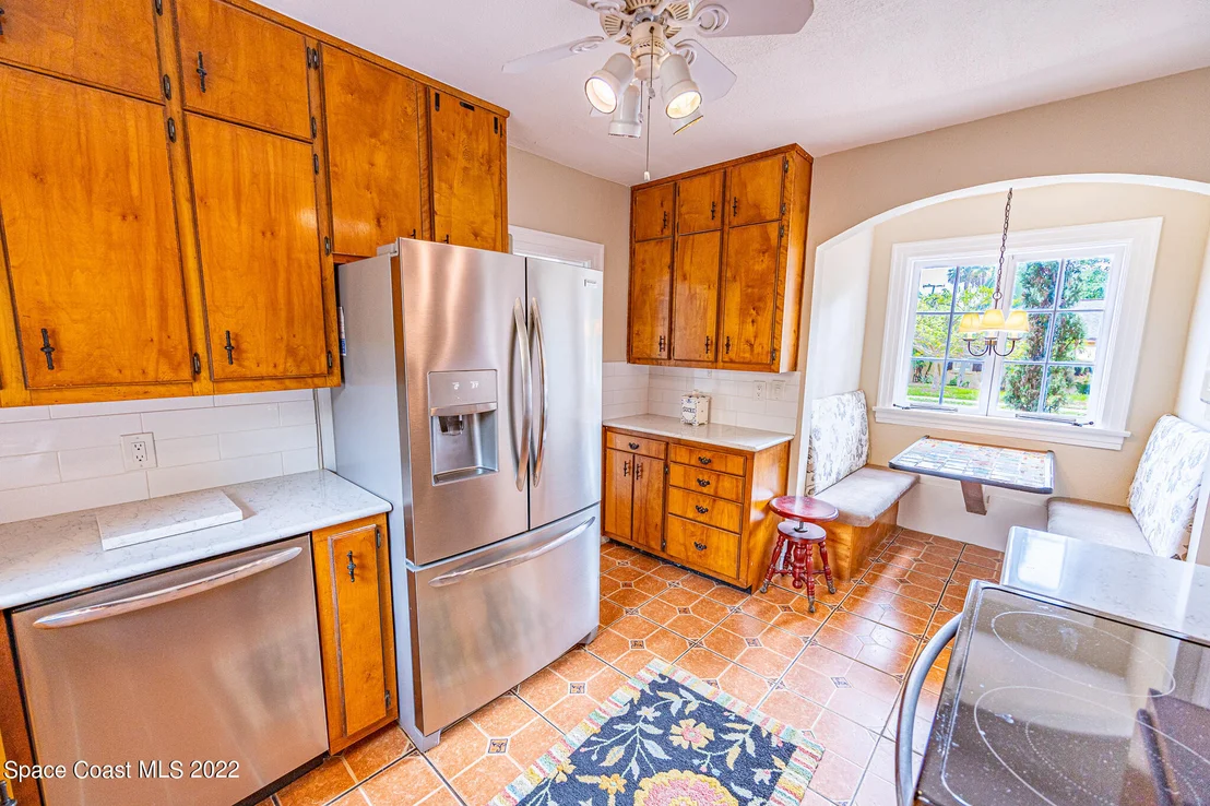 Photo of 102 Valencia Road