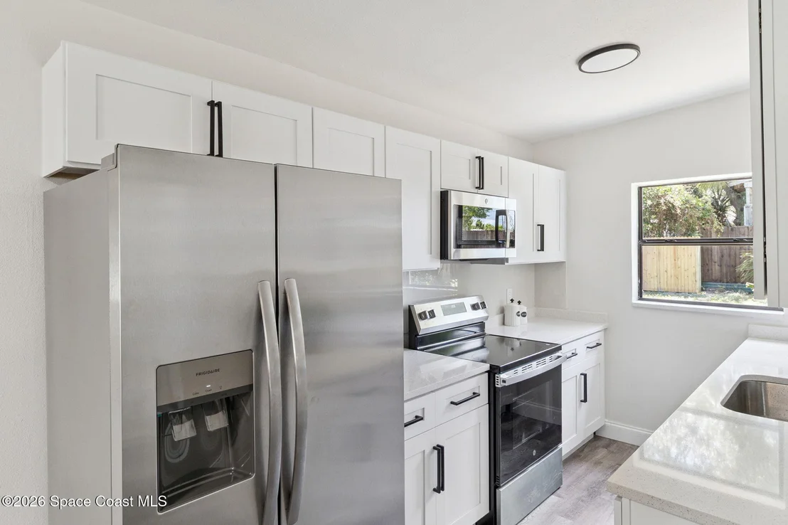 Photo of 1465 Hillcrest Drive