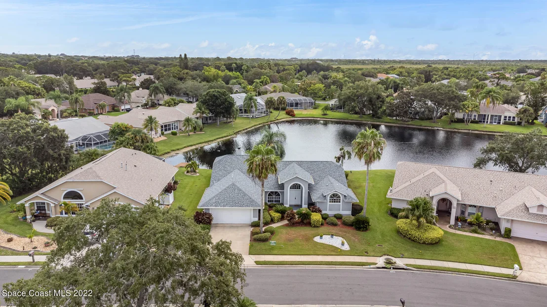 Photo of 1050 Fieldstone Drive