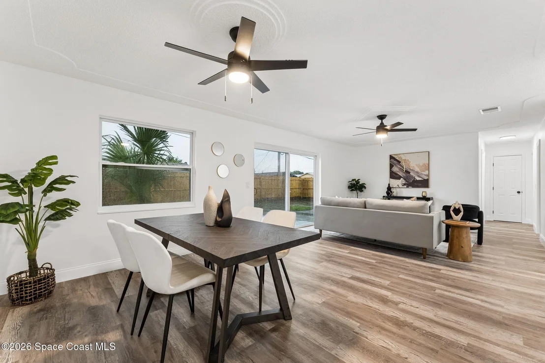 Photo of 996 Sarazen Drive