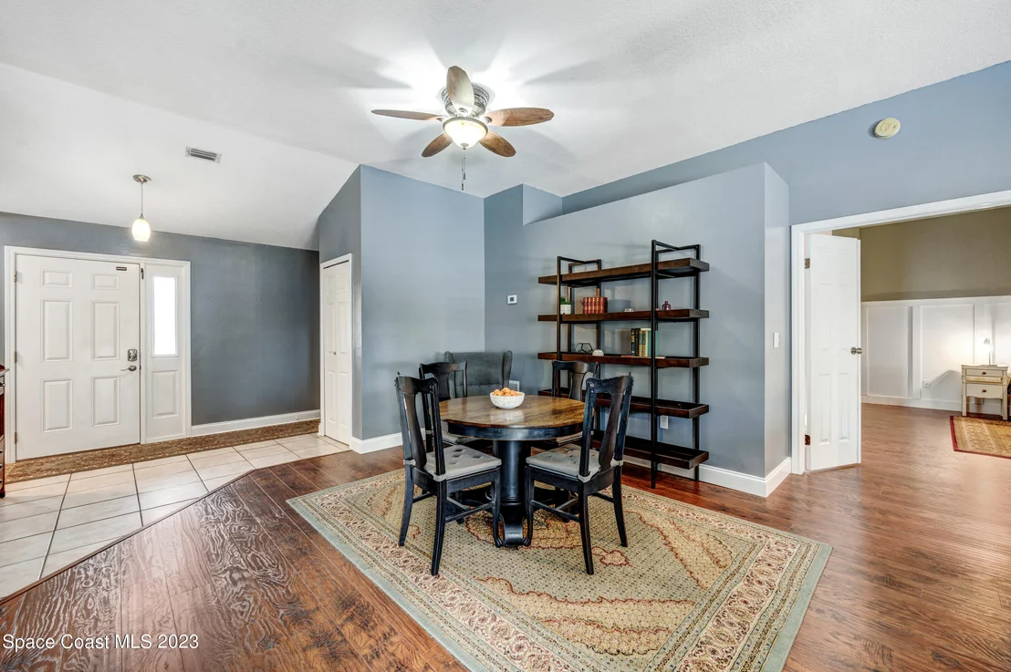 Photo of 1255 Walnut Court