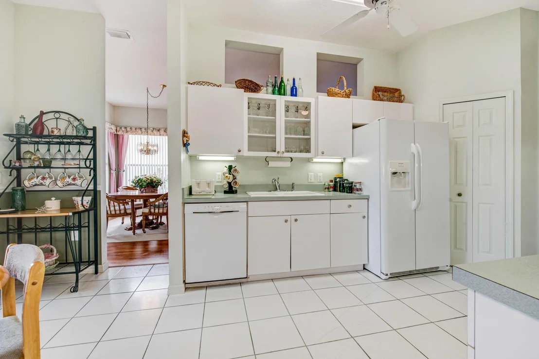 Photo of 2573 Addington Circle