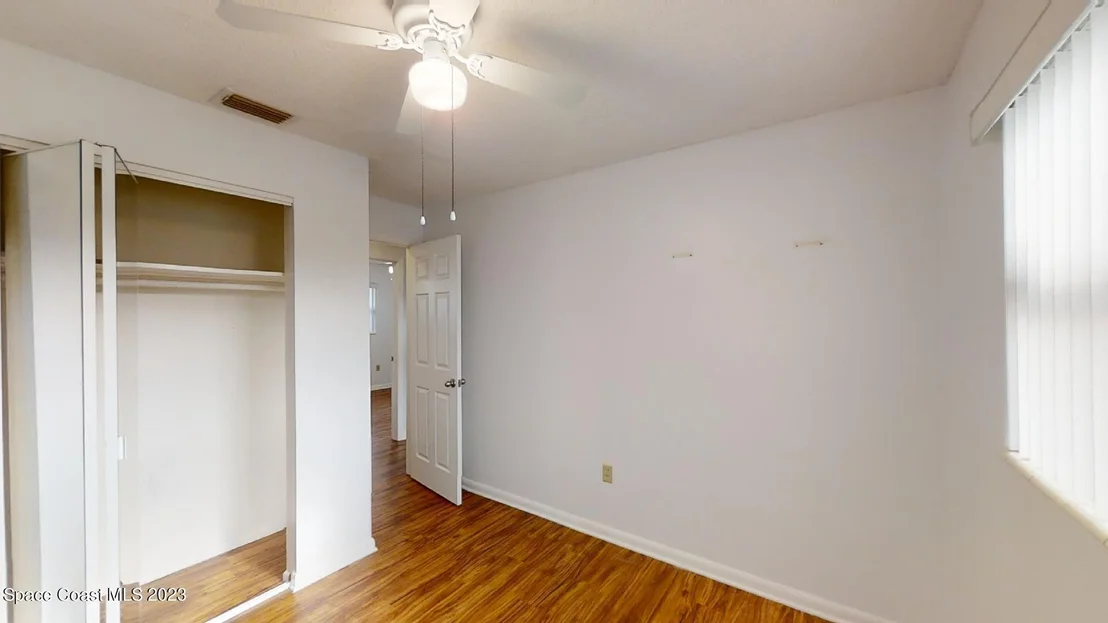 Photo of 521 Buckingham Avenue