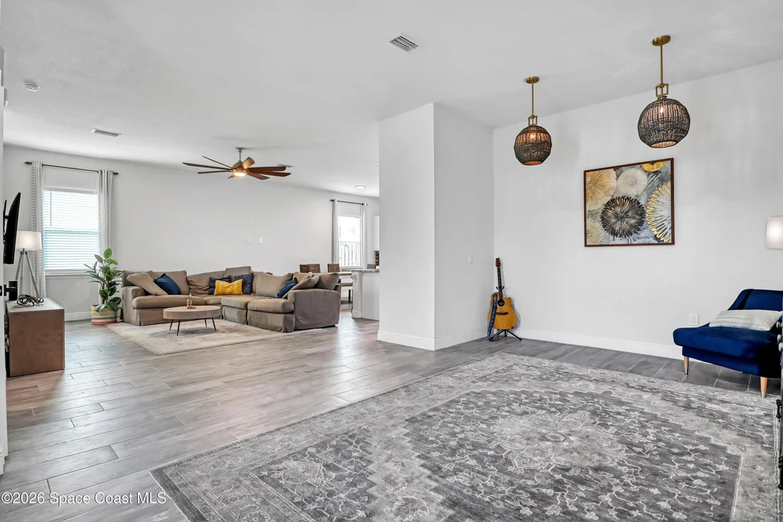 Photo of 910 Windmill Street SE