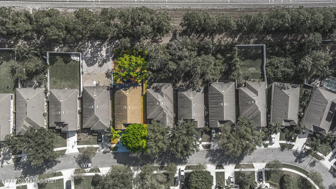 Photo of 401 Waterside Circle