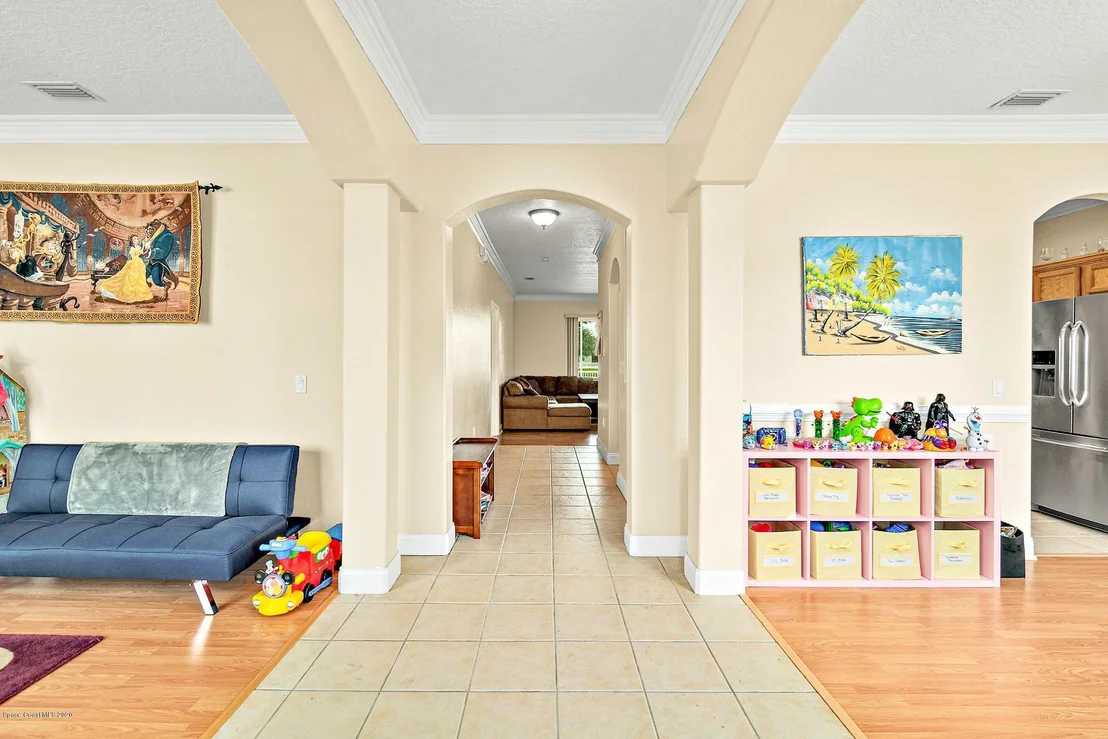Photo of 1541 Bridgeport Circle