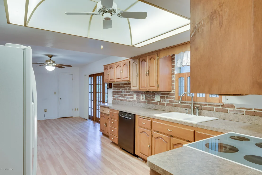 Photo of 385 Yuma Drive
