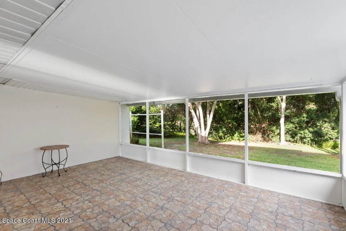 Photo of 781 Pebble Beach Avenue NE