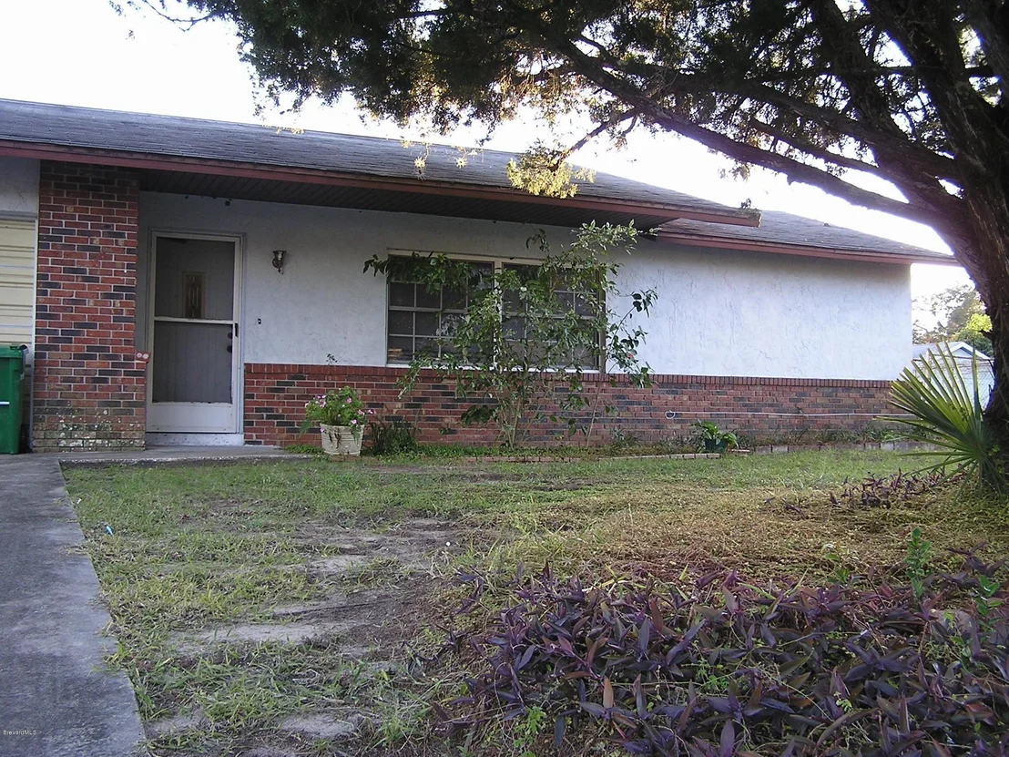 Photo of 4225 Mac Tavish Street