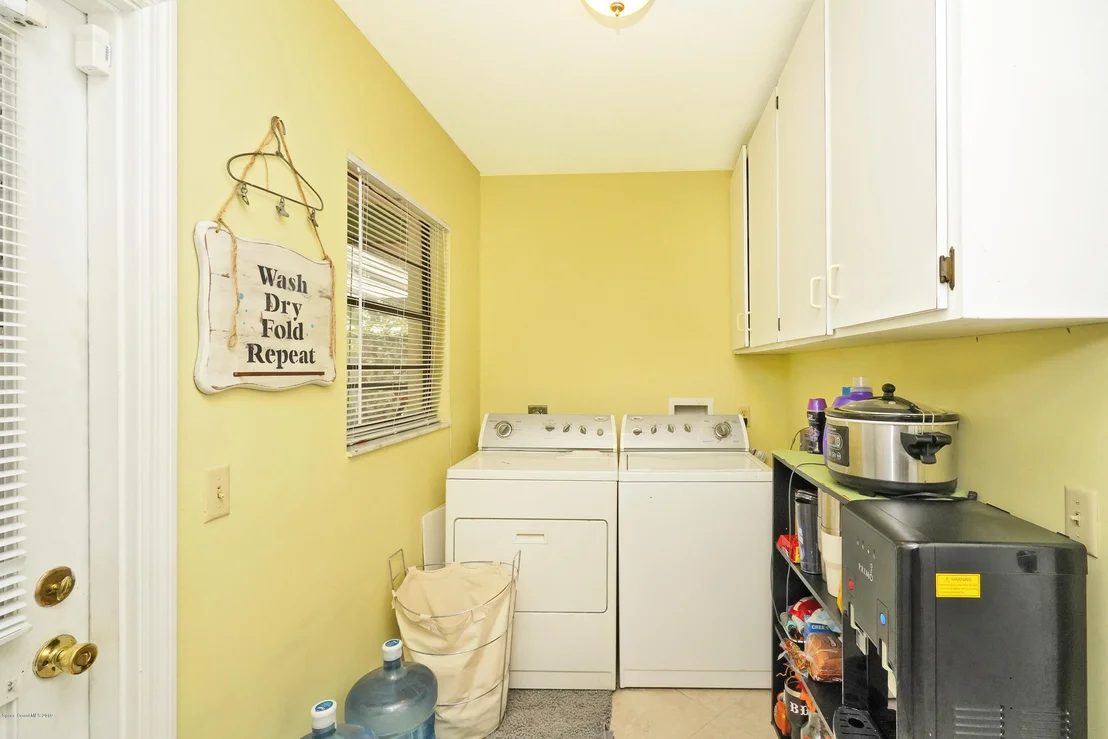 Photo of 1695 Figtree Drive