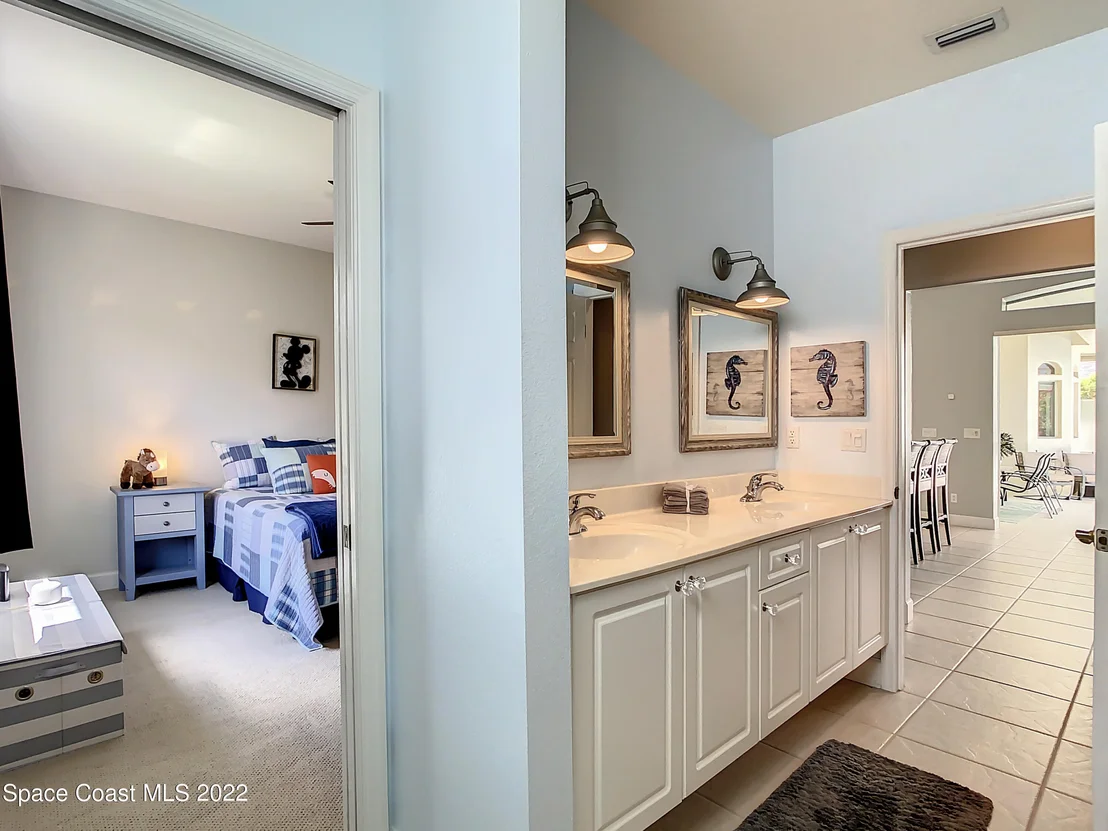 Photo of 862 Thrasher Drive