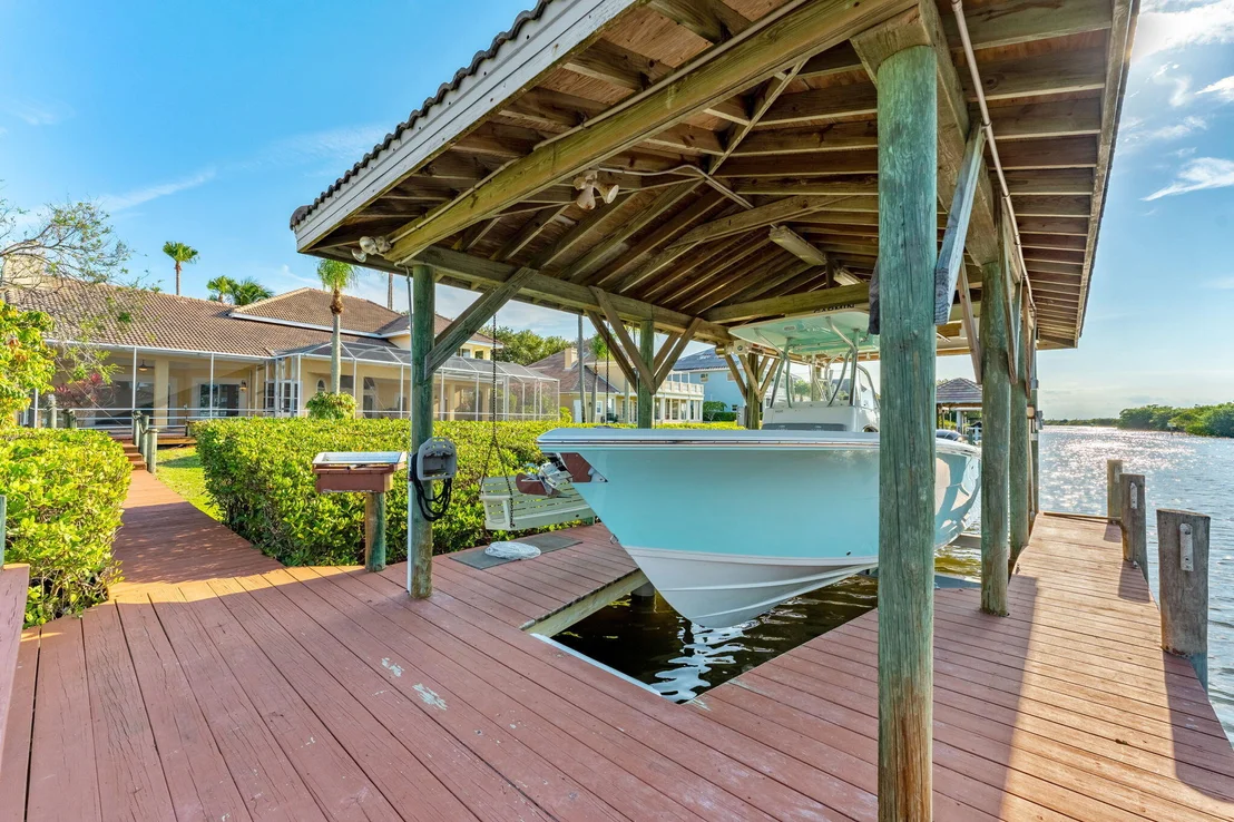 Photo of 268 Lanternback Island Drive